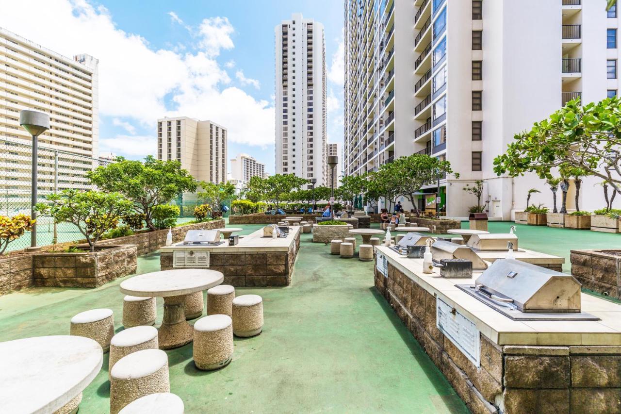 Waikiki Banyan 1Br With Great Ocean Views, Steps To Beach & Parking! Honolulu Zimmer foto
